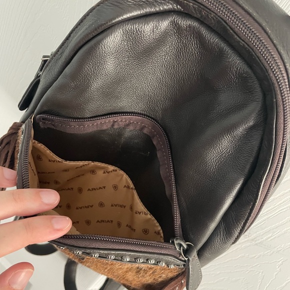 Ariat cowhide backpack - Picture 5 of 9
